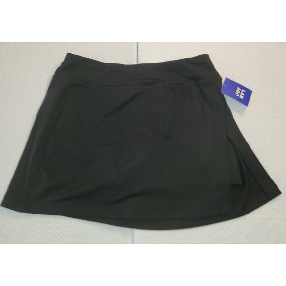 Layer 8 Solid Black Qwick Dry Stretch Skorts NWT Size M - Picture 1 of 8
